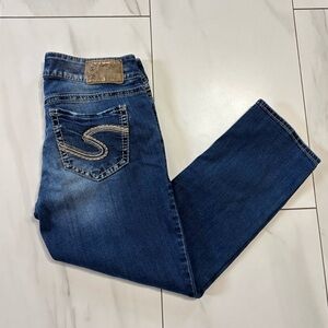 Silver Jeans Suki Capri jeans size 29 medium wash, super stretch